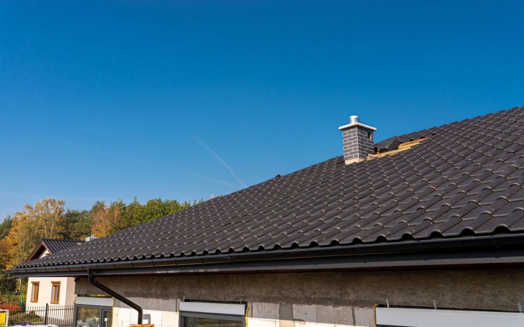 Why Do Flat Roofs Leak During Heavy Rainfalls?